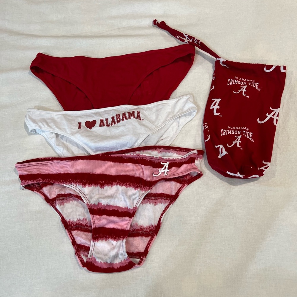 NWOT-ALABAMA PANTY SET/3 w/CLOTH BAG